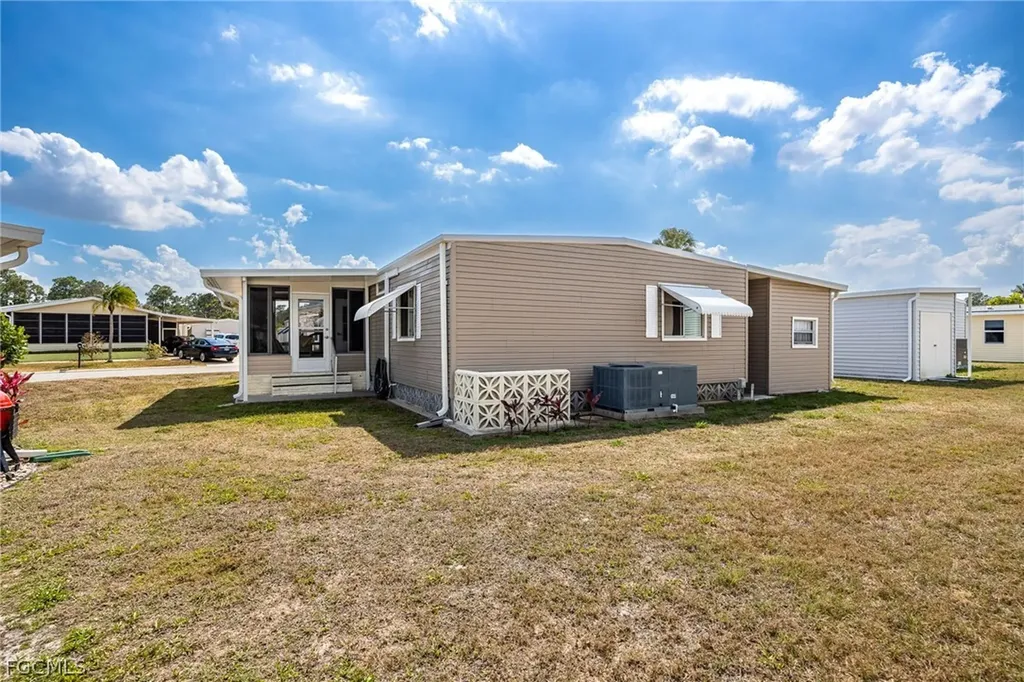 478 Nicklaus Boulevard North Fort Myers FL 33903
