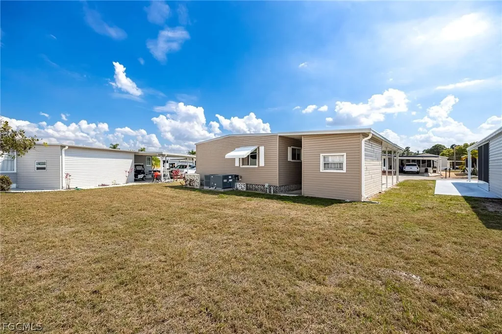478 Nicklaus Boulevard North Fort Myers FL 33903