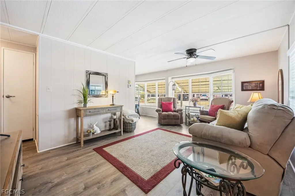 478 Nicklaus Boulevard North Fort Myers FL 33903