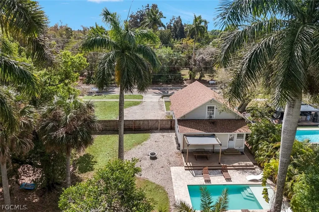 2723 Second Street Fort Myers FL 33916