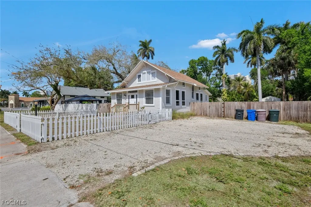 2723 Second Street Fort Myers FL 33916