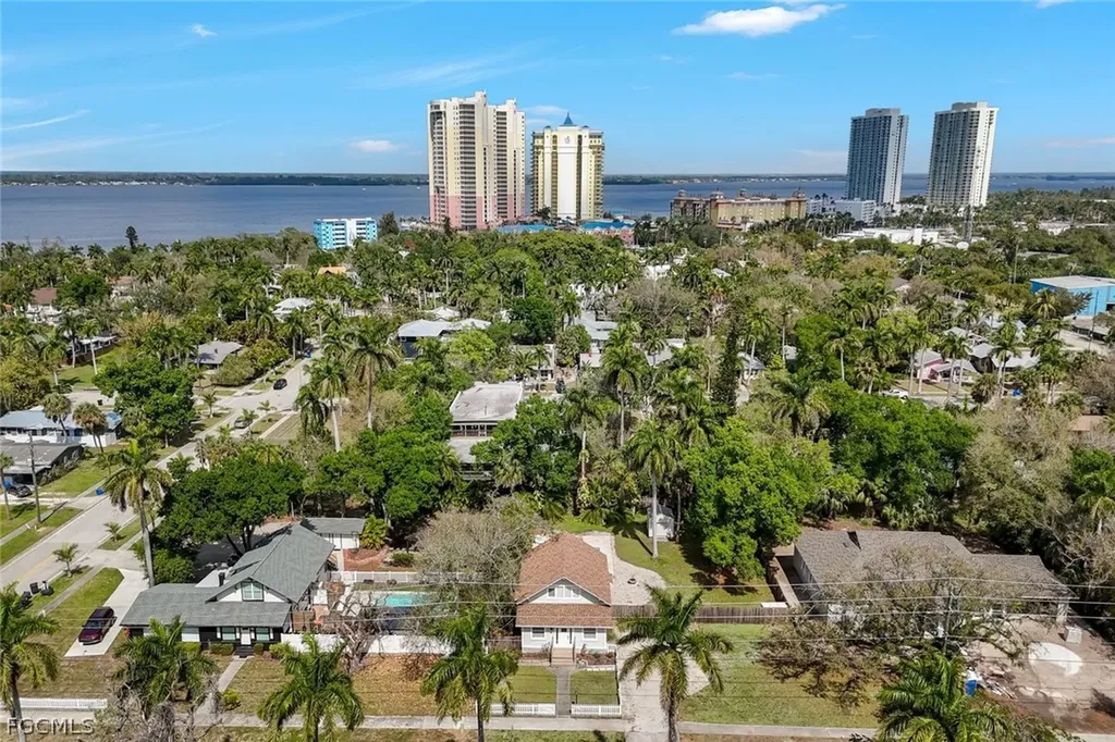 2723 Second Street Fort Myers FL 33916