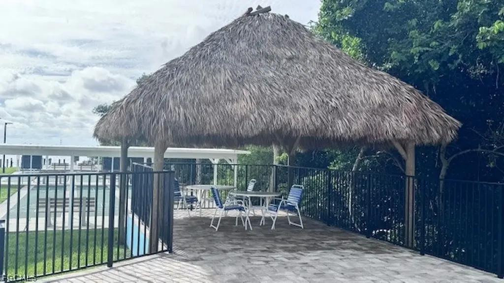 5529 Sir Walter Way North Fort Myers FL 33917