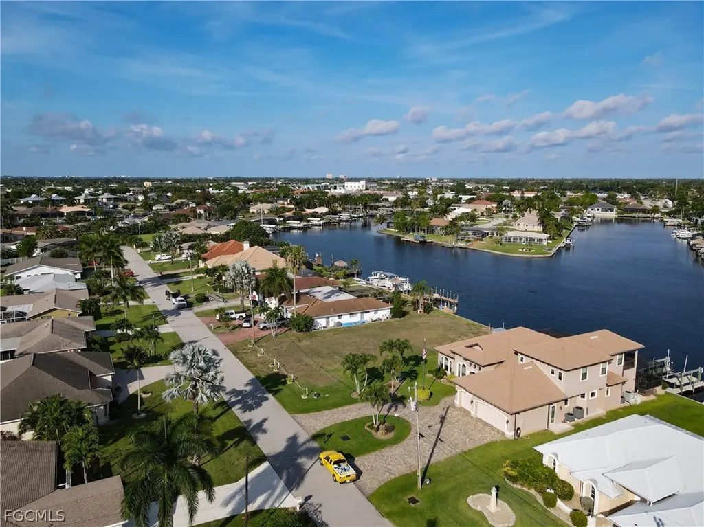 4403 SE 19th Avenue Cape Coral FL 33904