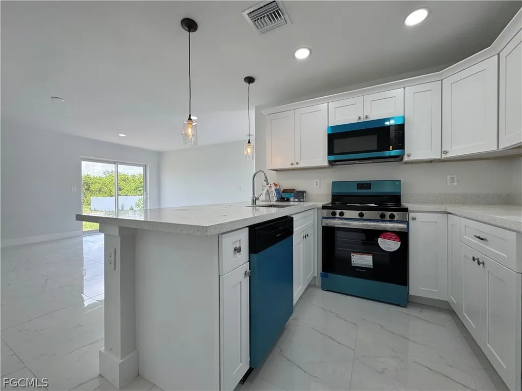 3015 4th Street SW Lehigh Acres FL 33976