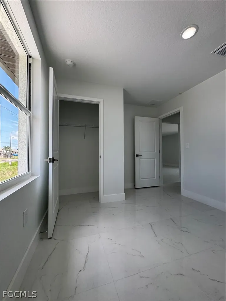 3015 4th Street SW Lehigh Acres FL 33976