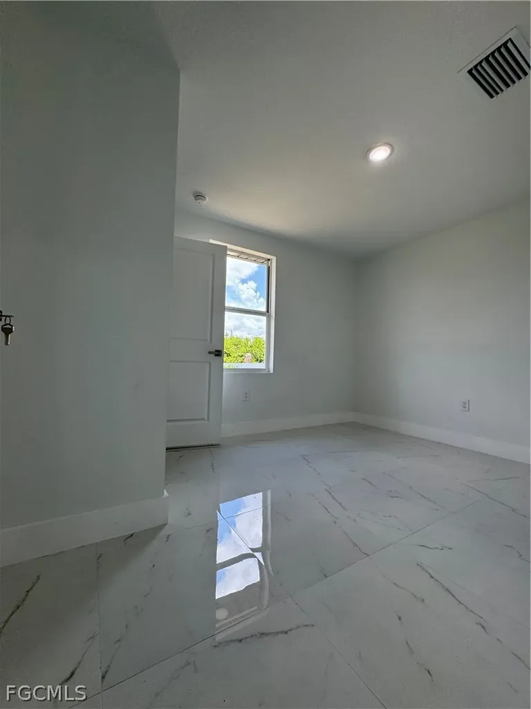 3015 4th Street SW Lehigh Acres FL 33976