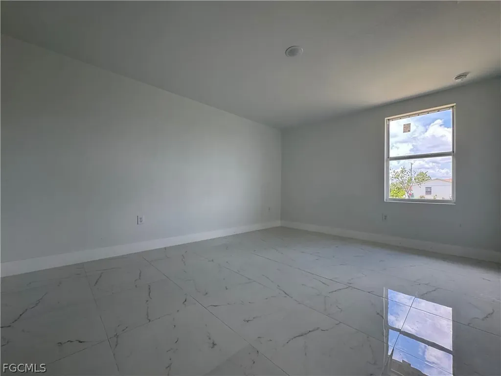 3015 4th Street SW Lehigh Acres FL 33976