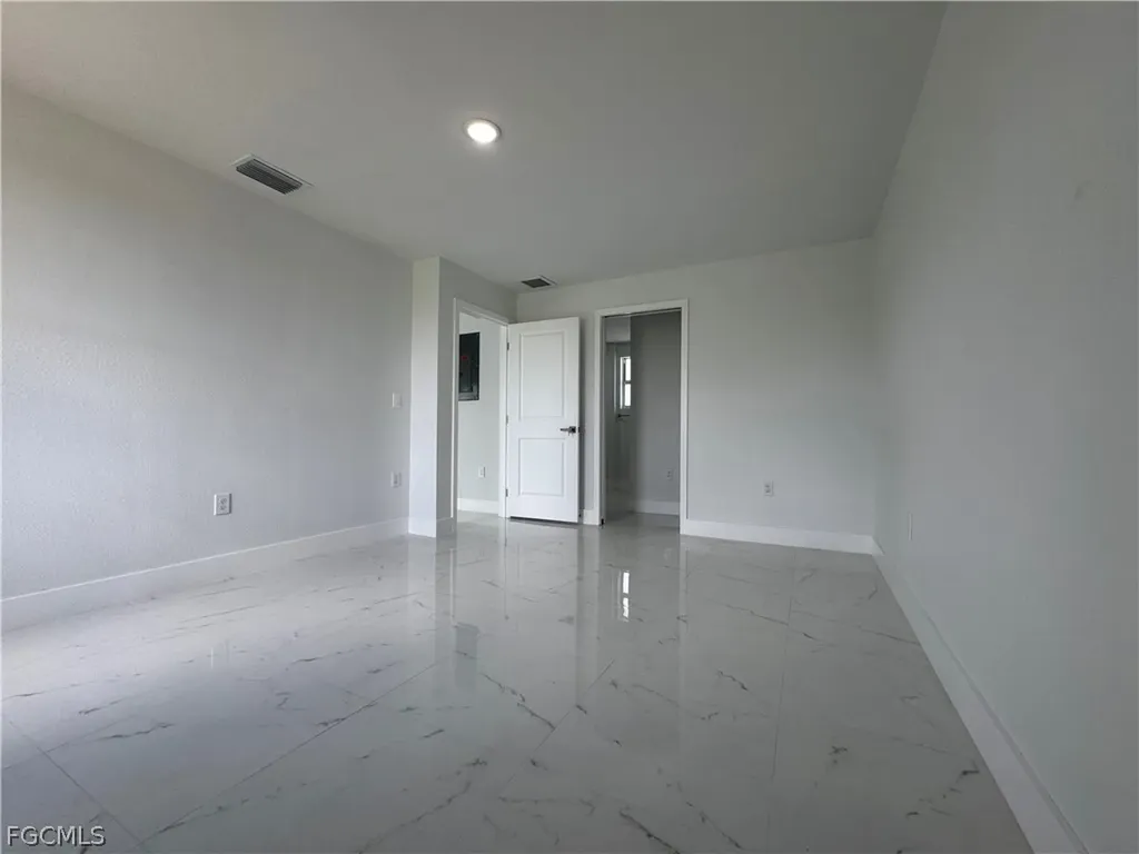 3015 4th Street SW Lehigh Acres FL 33976