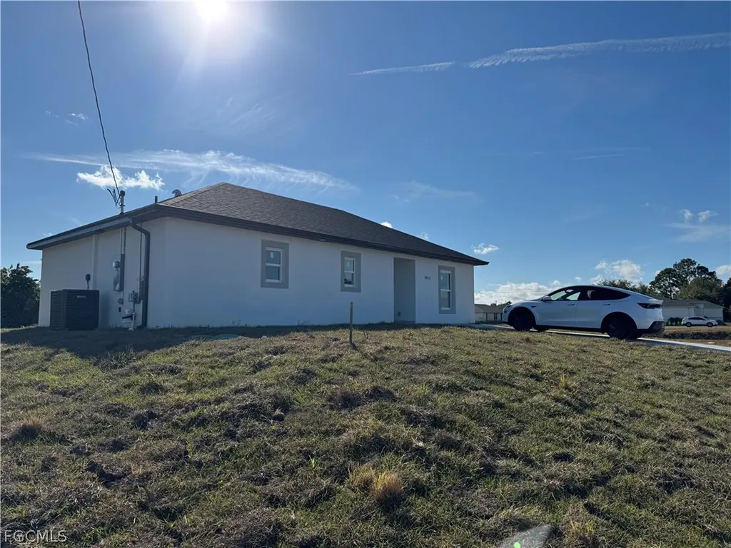 3015 4th Street SW Lehigh Acres FL 33976