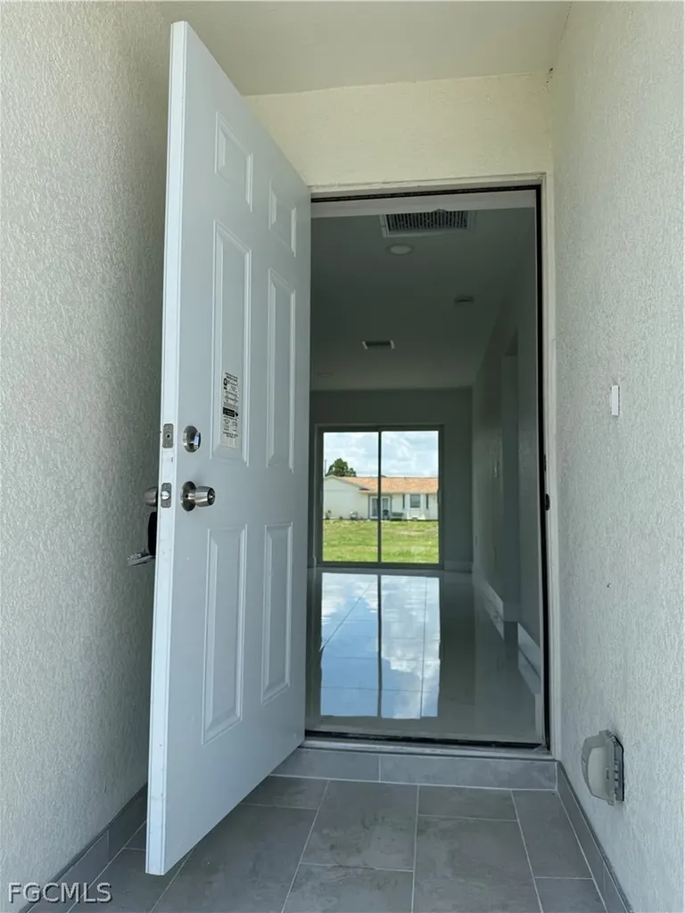 3015 4th Street SW Lehigh Acres FL 33976