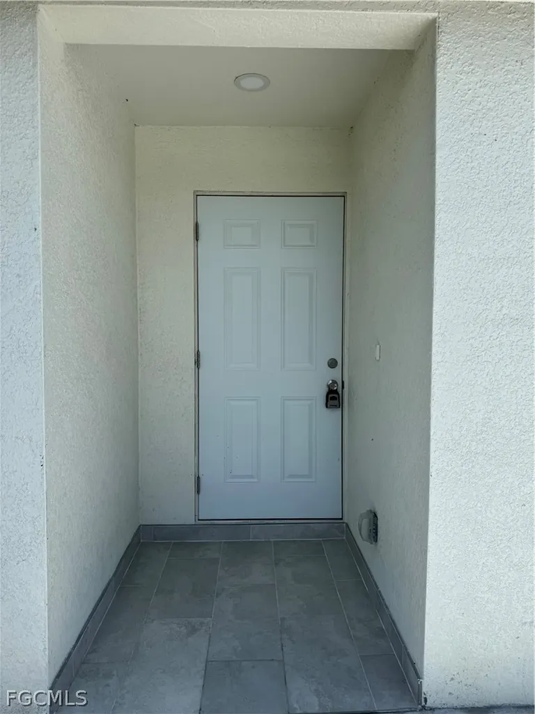 3015 4th Street SW Lehigh Acres FL 33976