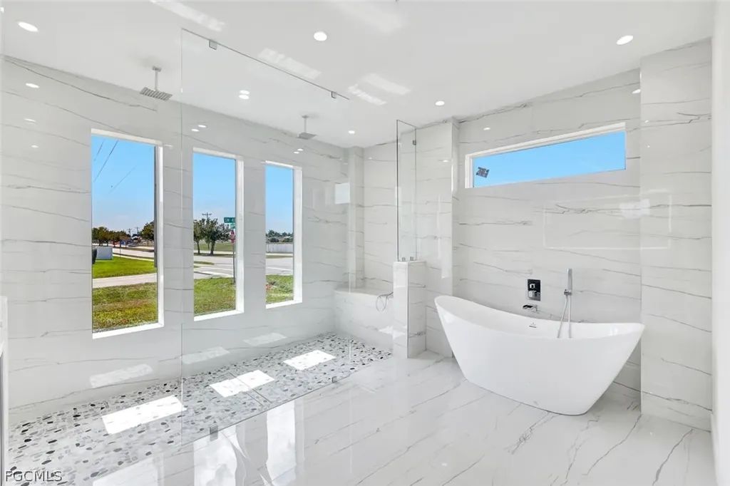 2029 SW 41st Street Cape Coral FL 33914