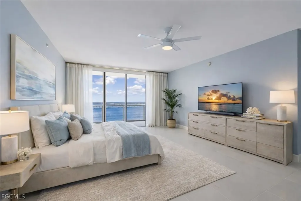 3000 Oasis Grand Boulevard Fort Myers FL 33916