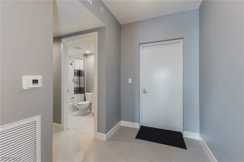 3000 Oasis Grand Boulevard Fort Myers FL 33916