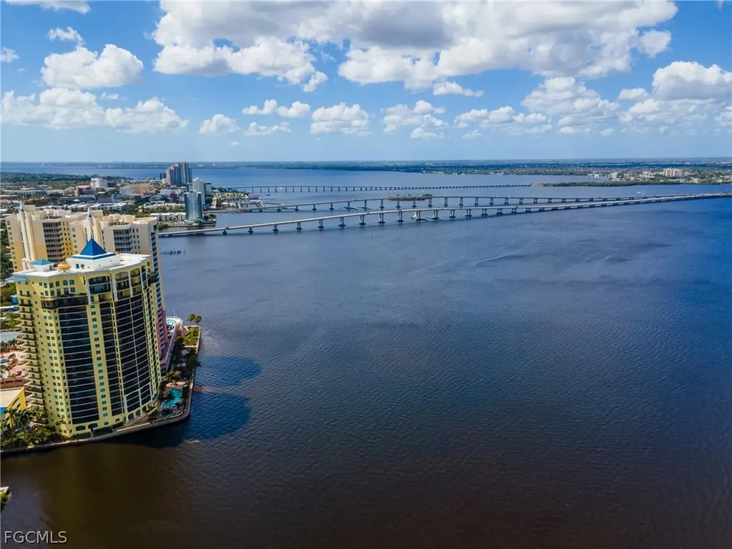 3000 Oasis Grand Boulevard Fort Myers FL 33916