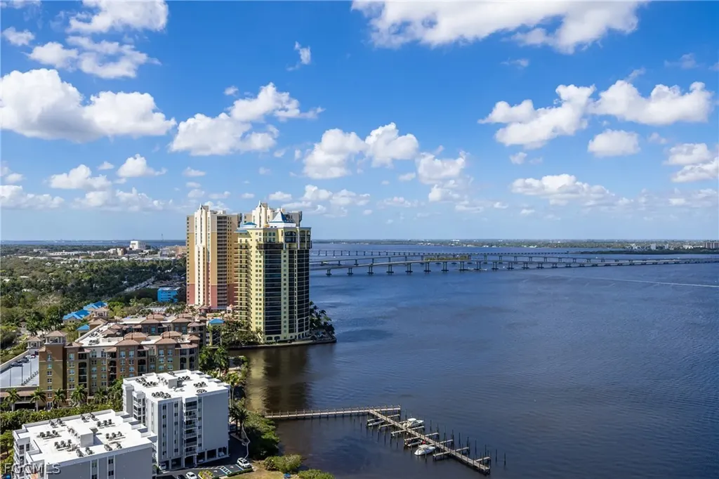 3000 Oasis Grand Boulevard Fort Myers FL 33916