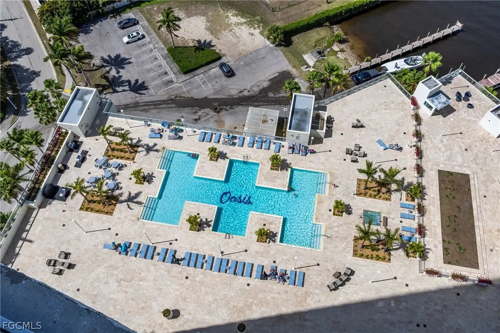 3000 Oasis Grand Boulevard Fort Myers FL 33916