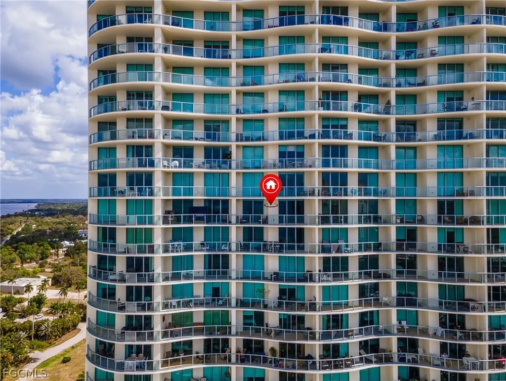 3000 Oasis Grand Boulevard Fort Myers FL 33916