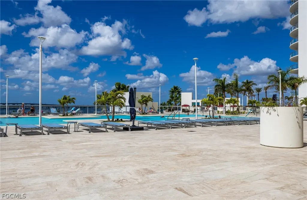3000 Oasis Grand Boulevard Fort Myers FL 33916