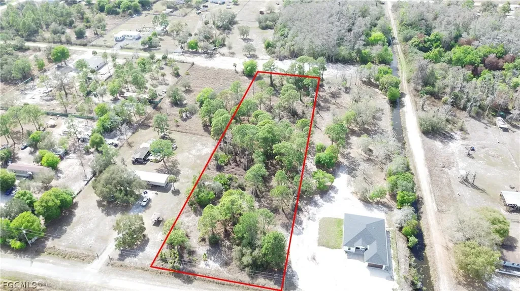 760 & (755 N Isora St) N Jinete Street Clewiston FL 33440