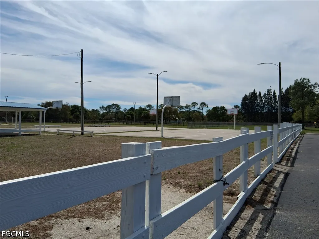 760 & (755 N Isora St) N Jinete Street Clewiston FL 33440