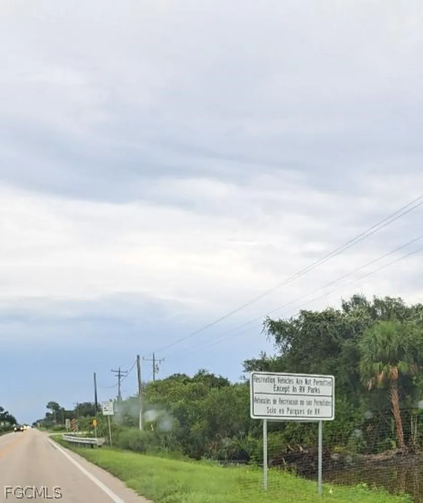 760 & (755 N Isora St) N Jinete Street Clewiston FL 33440