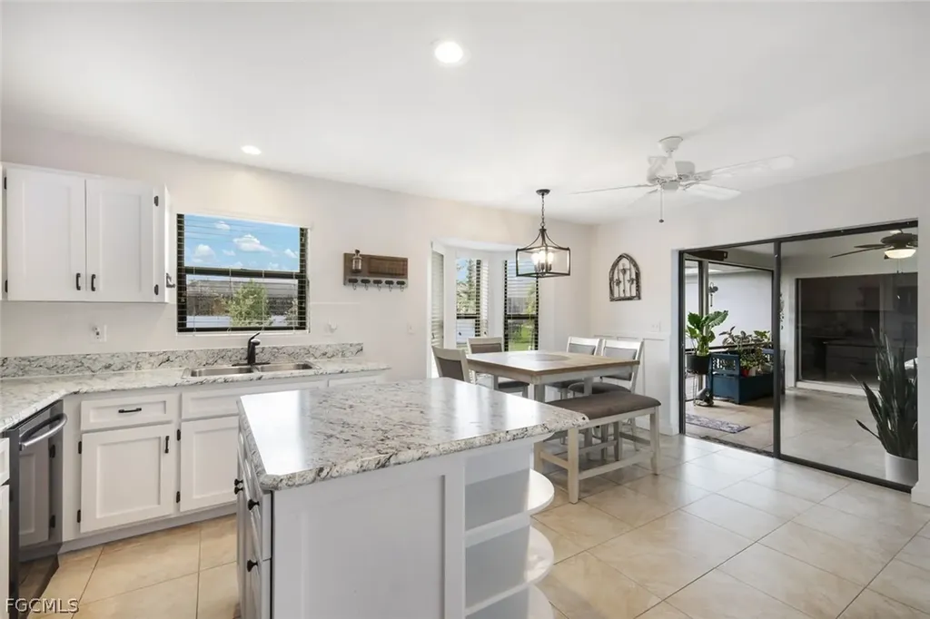 1828 SW 47th Street Cape Coral FL 33914