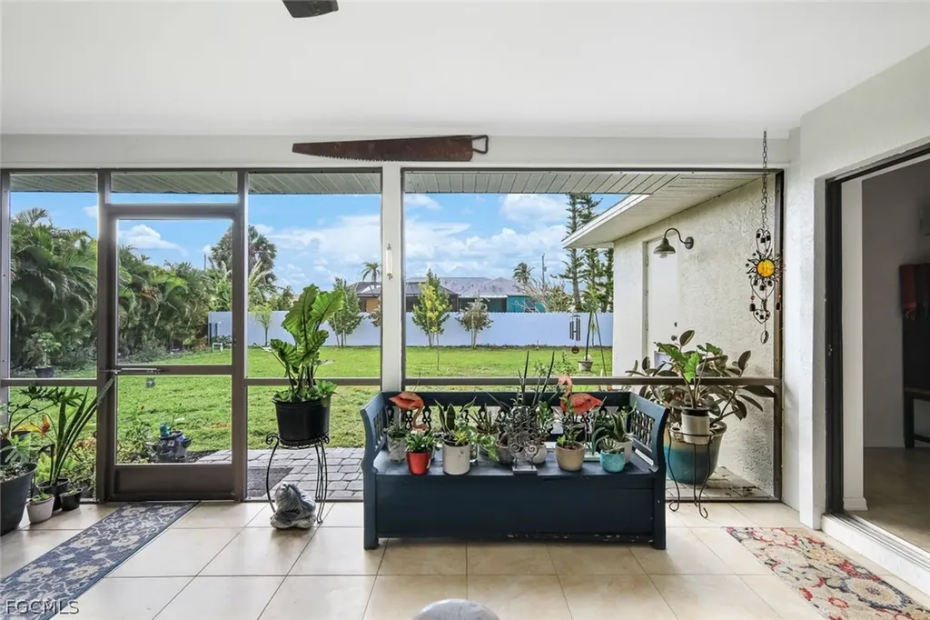 1828 SW 47th Street Cape Coral FL 33914