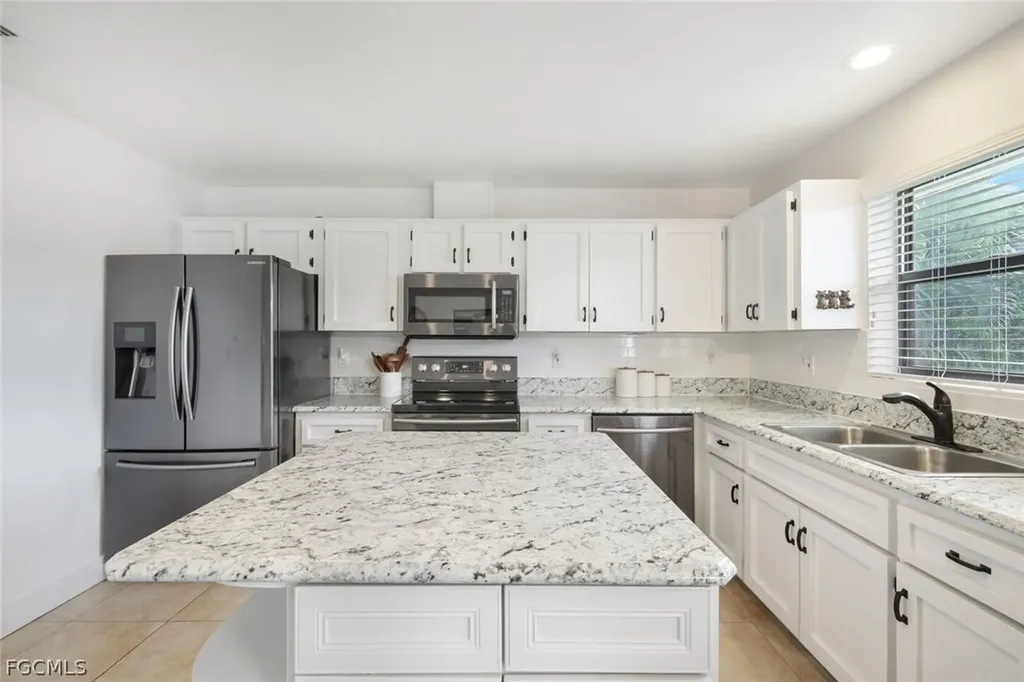 1828 SW 47th Street Cape Coral FL 33914