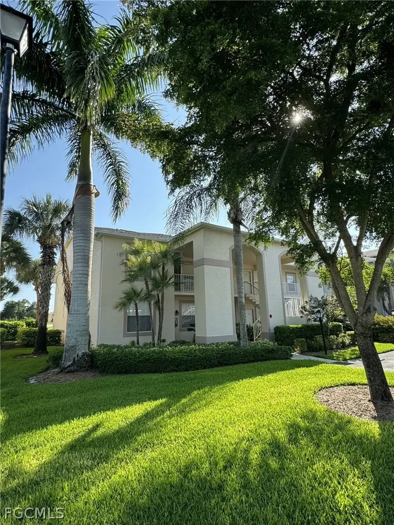 Estero FL, 21350 Lancaster Run, Unit 1422