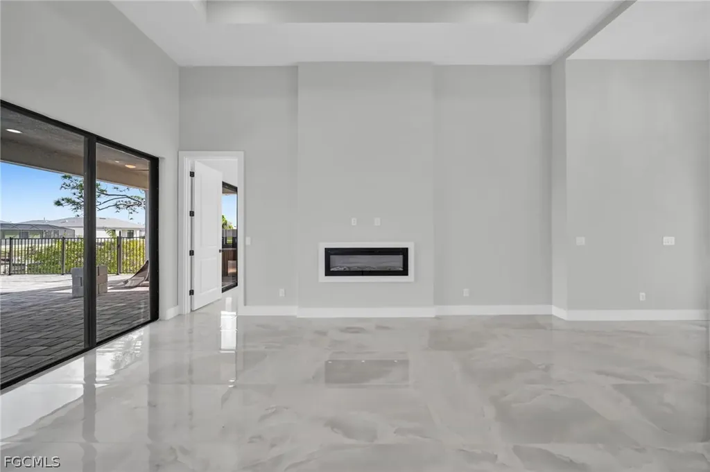 411 NE 25th Street Cape Coral FL 33909