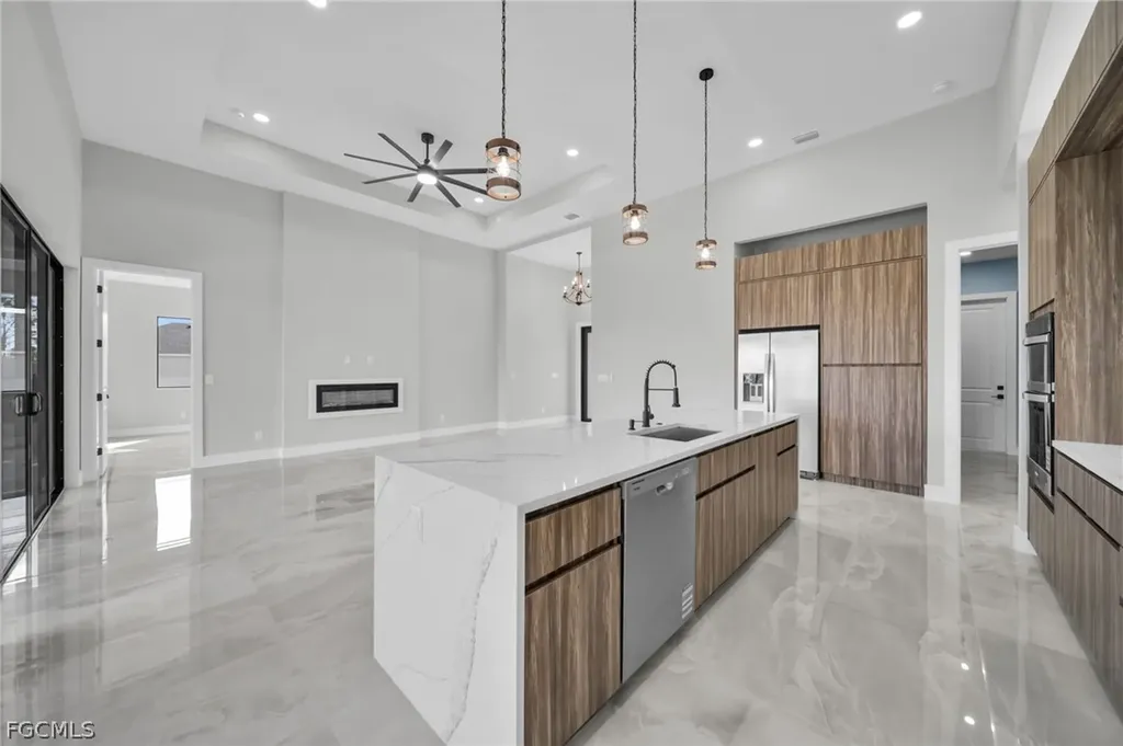 411 NE 25th Street Cape Coral FL 33909