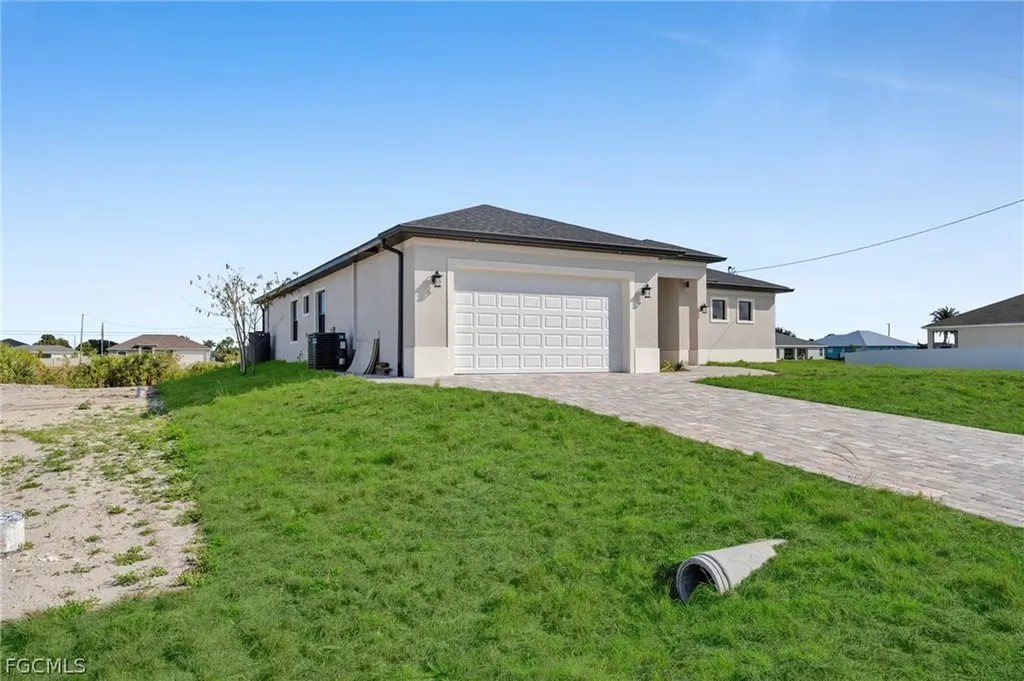 411 NE 25th Street Cape Coral FL 33909