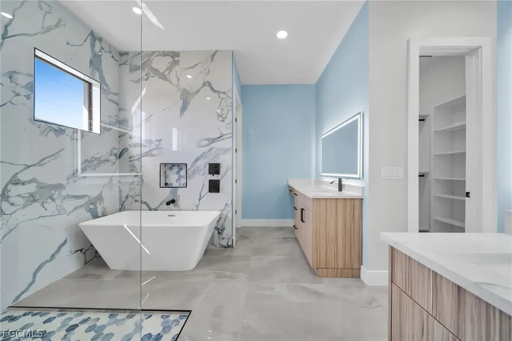 411 NE 25th Street Cape Coral FL 33909