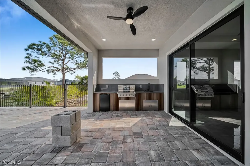 411 NE 25th Street Cape Coral FL 33909
