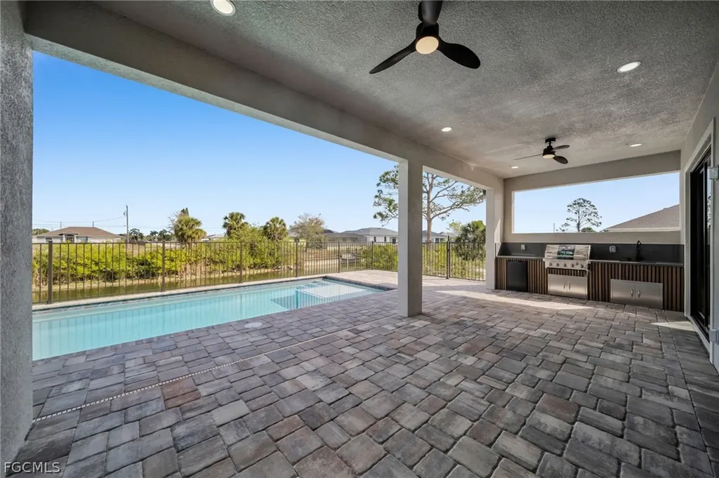 411 NE 25th Street Cape Coral FL 33909