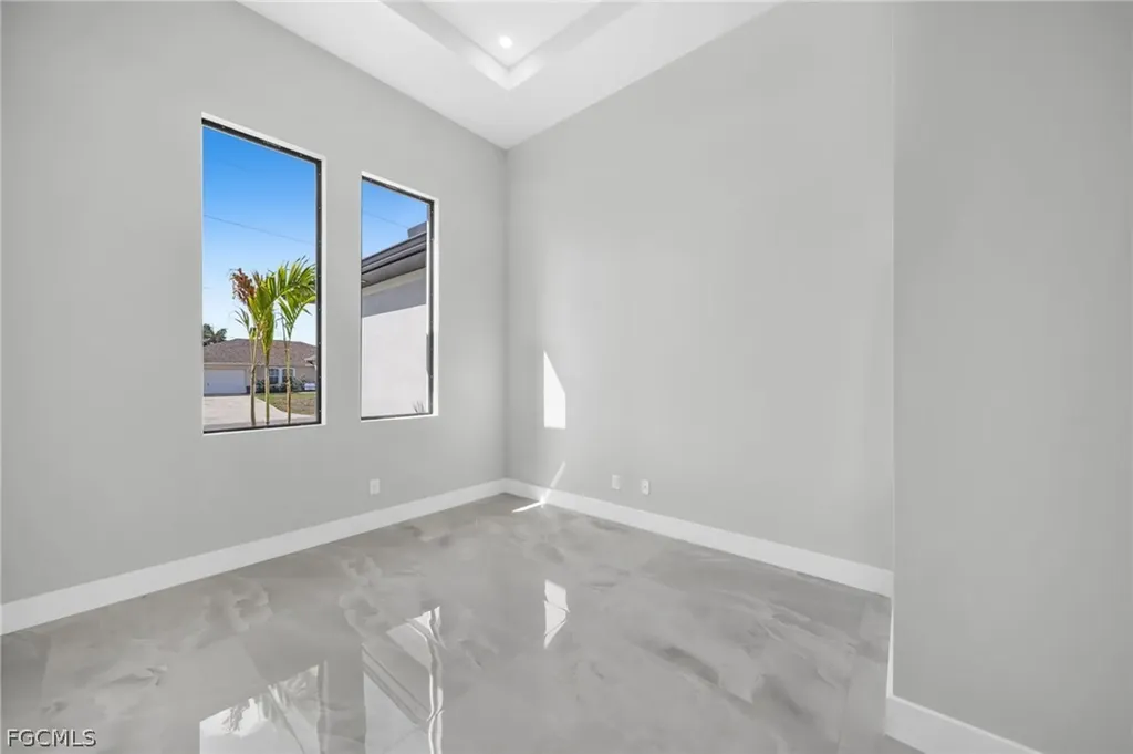 411 NE 25th Street Cape Coral FL 33909
