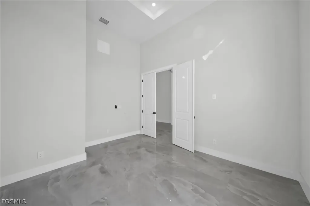 411 NE 25th Street Cape Coral FL 33909