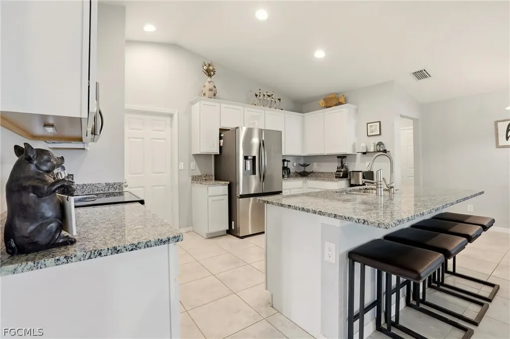 3516 SW 8th Place Cape Coral FL 33914