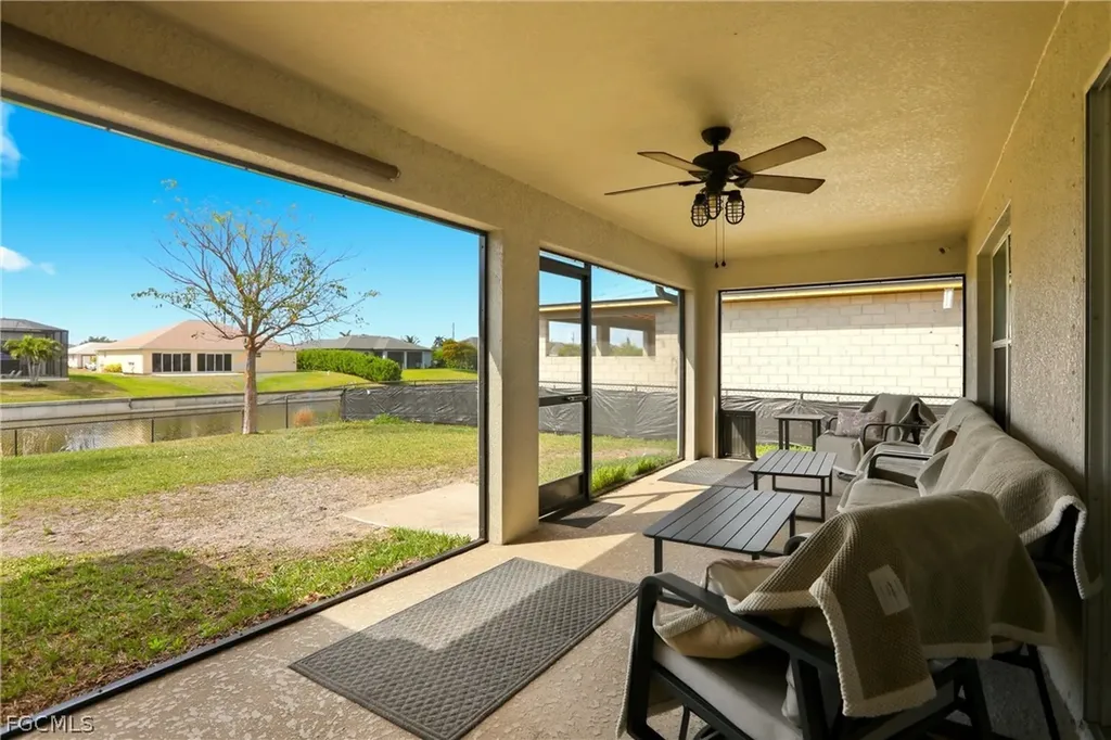 3516 SW 8th Place Cape Coral FL 33914