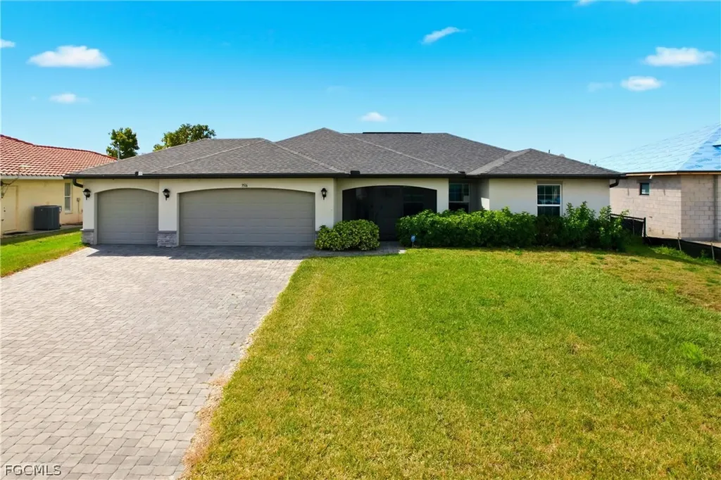 3516 SW 8th Place Cape Coral FL 33914
