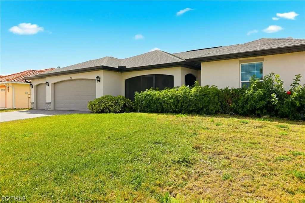 3516 SW 8th Place Cape Coral FL 33914