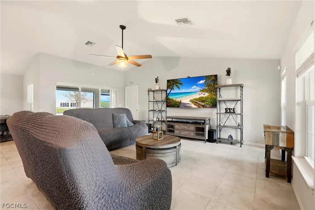 3516 SW 8th Place Cape Coral FL 33914