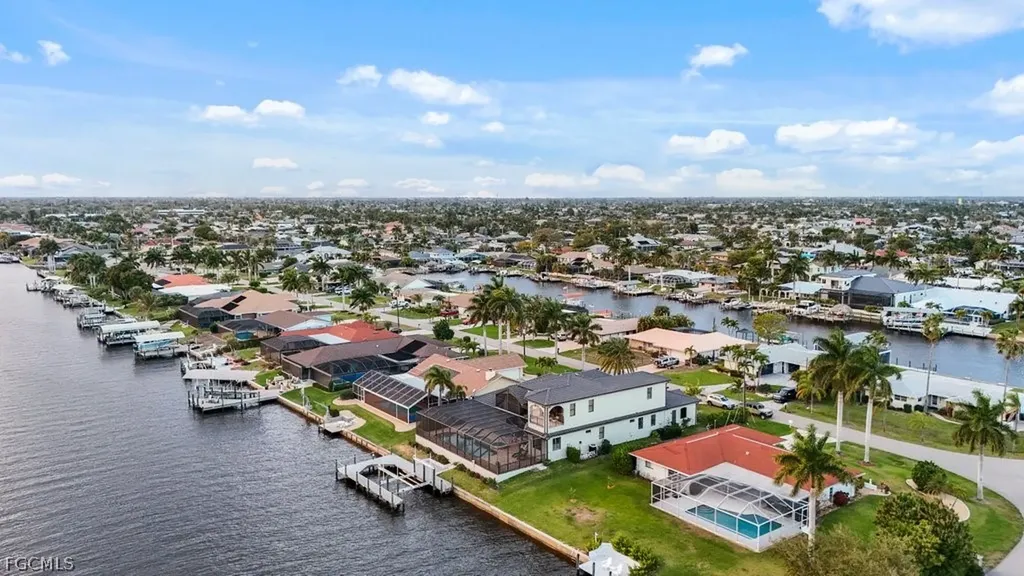 1950 SE 36th Street Cape Coral FL 33904