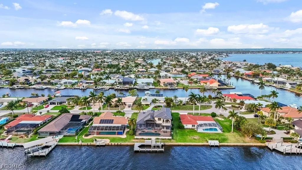 1950 SE 36th Street Cape Coral FL 33904