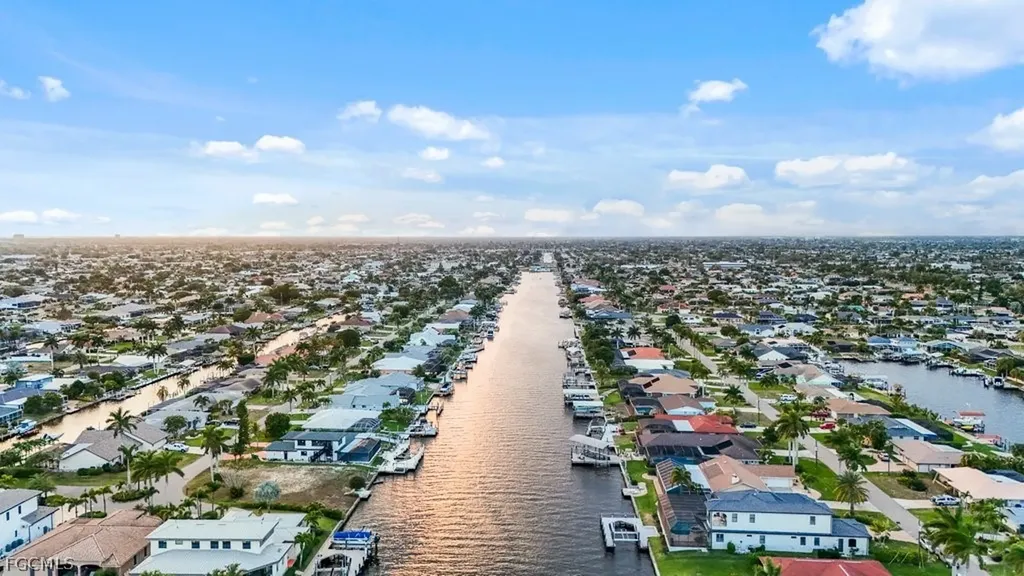 1950 SE 36th Street Cape Coral FL 33904
