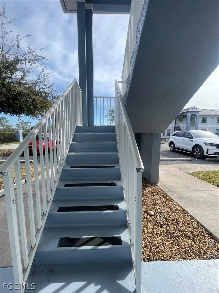 8555 Bernwood Cove Loop Fort Myers FL 33966