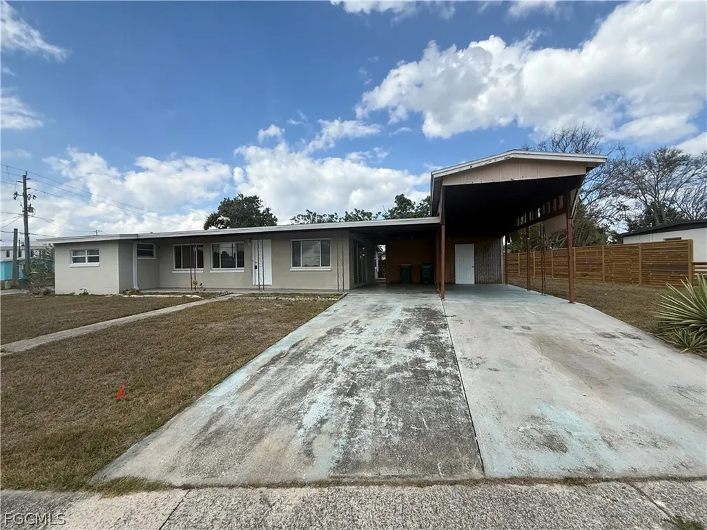 21422 Kenyon Avenue Port Charlotte FL 33952