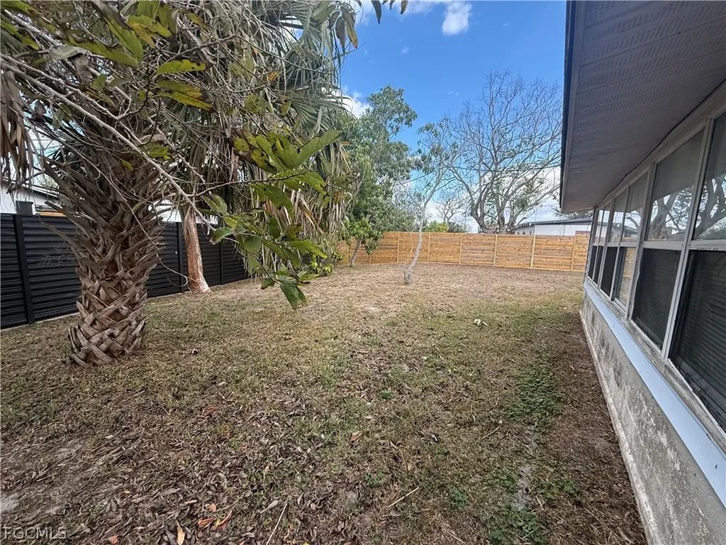 21422 Kenyon Avenue Port Charlotte FL 33952